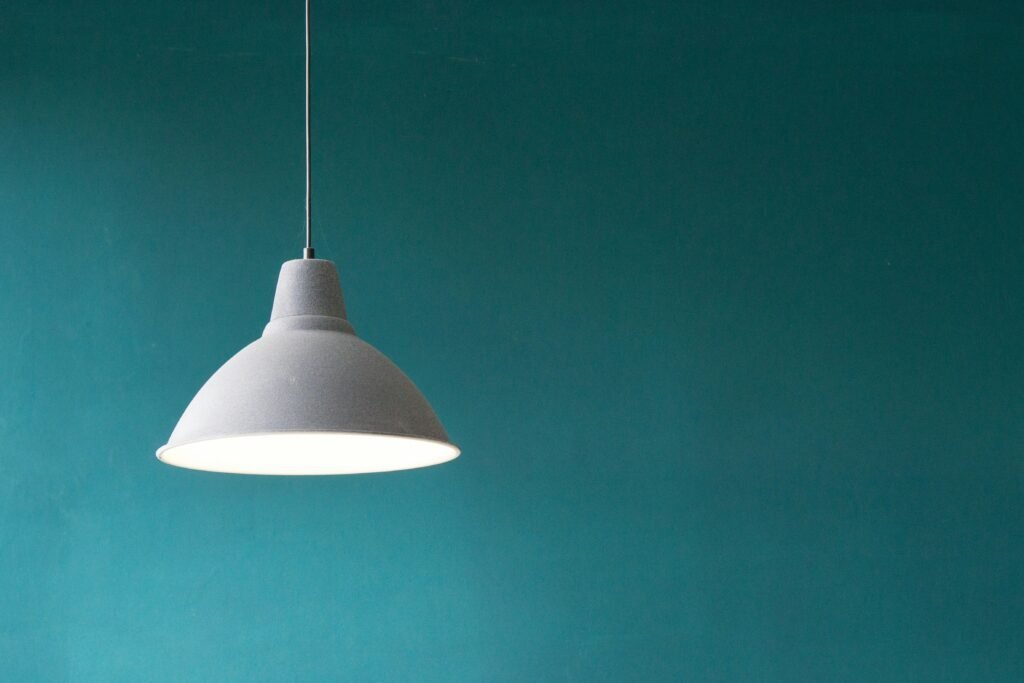 Everything You Need to Know About Installing Pendant Lights Over Your Kitchen Island